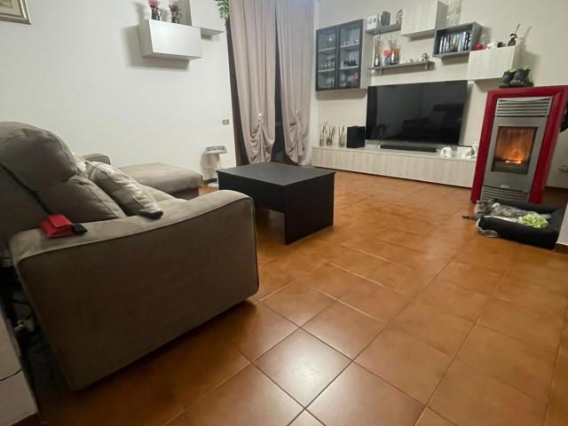 Appartamento in vendita a Podenzana