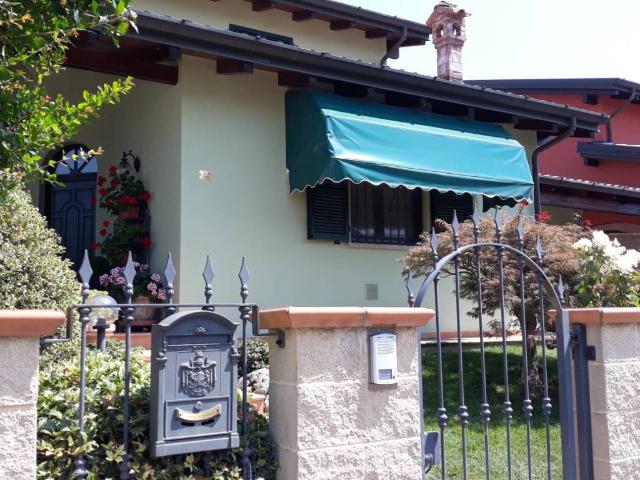 Villa in vendita a Podenzano PC