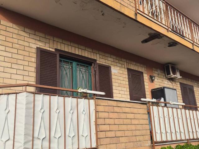 Appartamento in vendita a Pollena Trocchia NA