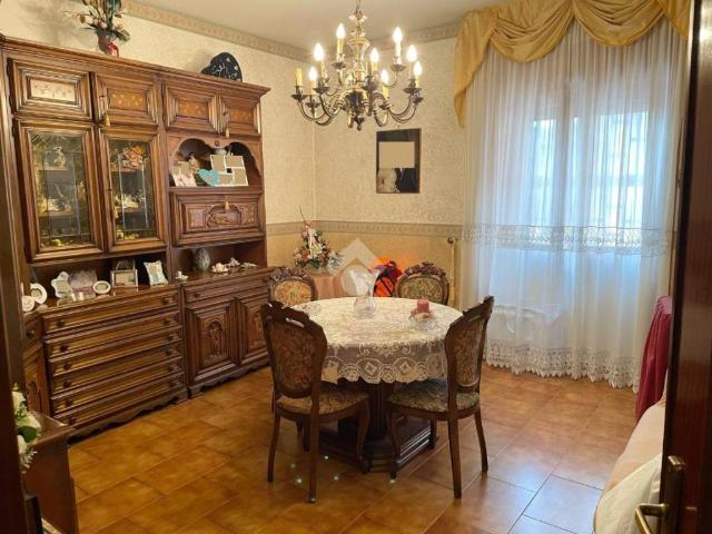 Appartamento in vendita a Pollena Trocchia NA
