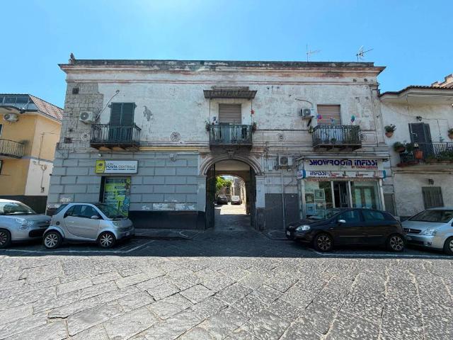 Appartamento in vendita a Pollena Trocchia NA