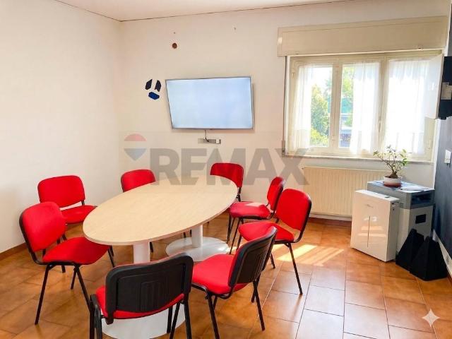 Appartamento in vendita a Pollena Trocchia NA