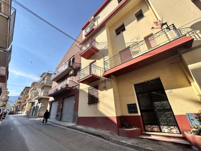 Appartamento in vendita a Pollina PA