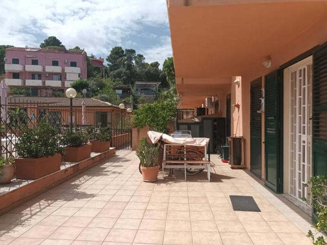 Appartamento in vendita a Pollina PA