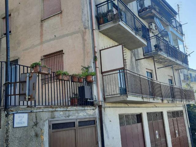 Appartamento in vendita a Pollina PA