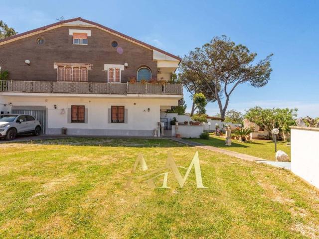 Appartamento in vendita a Pomezia RM