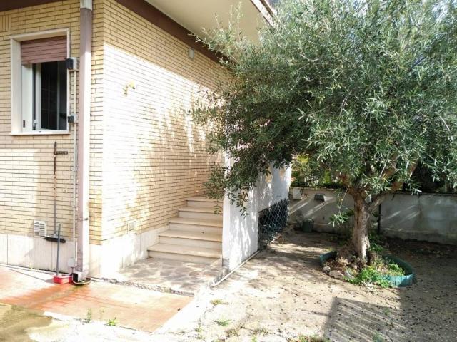 Appartamento in vendita a Pomezia RM