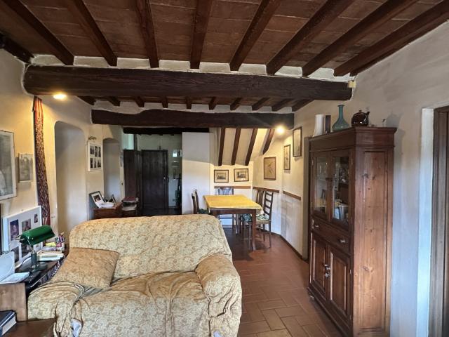 APPARTAMENTO in VENDITA a PONTASSIEVE di 5 vani