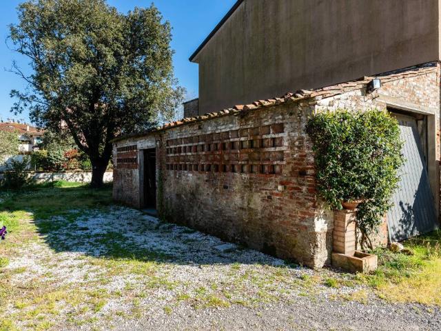 Appartamento in vendita a Pontedera PI