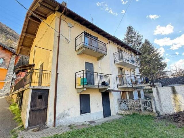 Appartamento in vendita a Pontey AO
