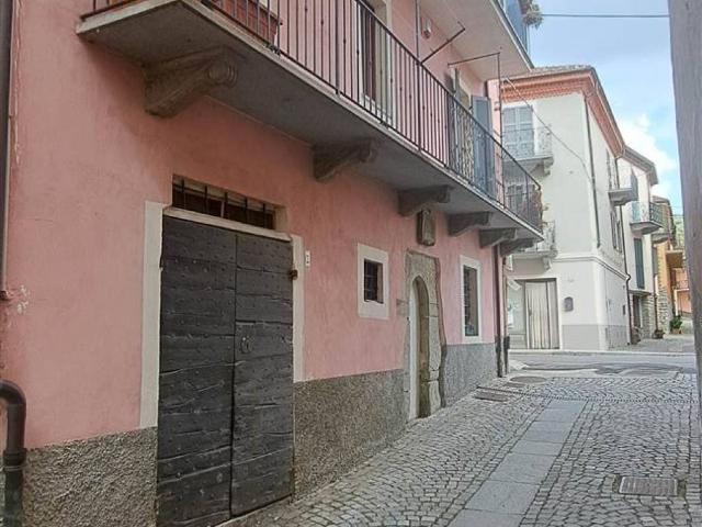 Appartamento in vendita a Ponti AL