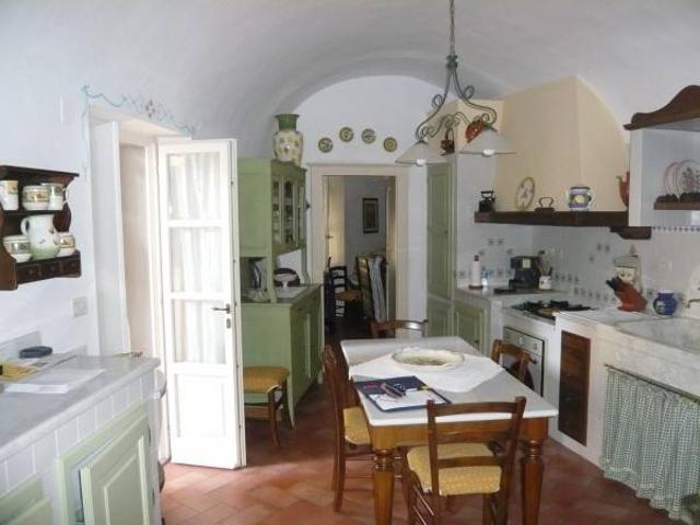 Appartamento in vendita a Pontremoli MS