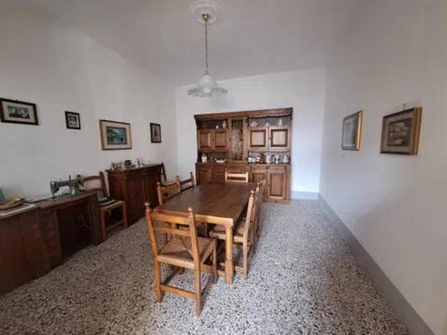 Appartamento in vendita a Pontremoli MS