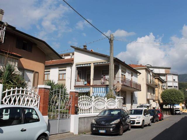 Appartamento in vendita a Pontremoli MS