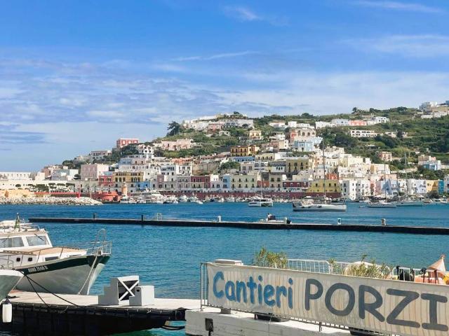 Appartamento in vendita a Ponza LT