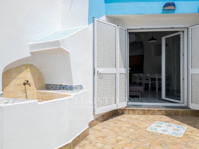 Appartamento in vendita a Ponza LT
