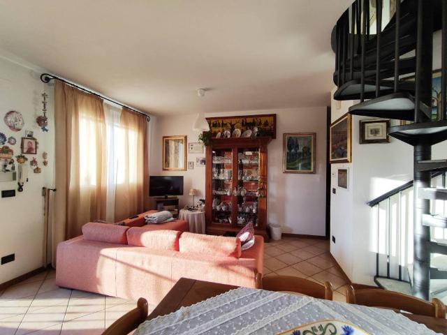 Appartamento in vendita a Porcari LU