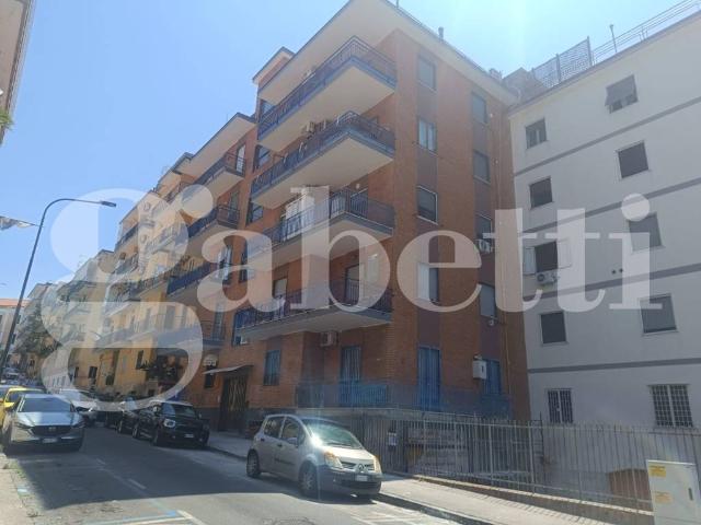Appartamento in vendita a Portici NA