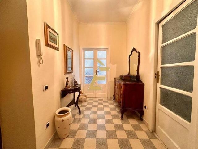 Appartamento in vendita a Portici NA