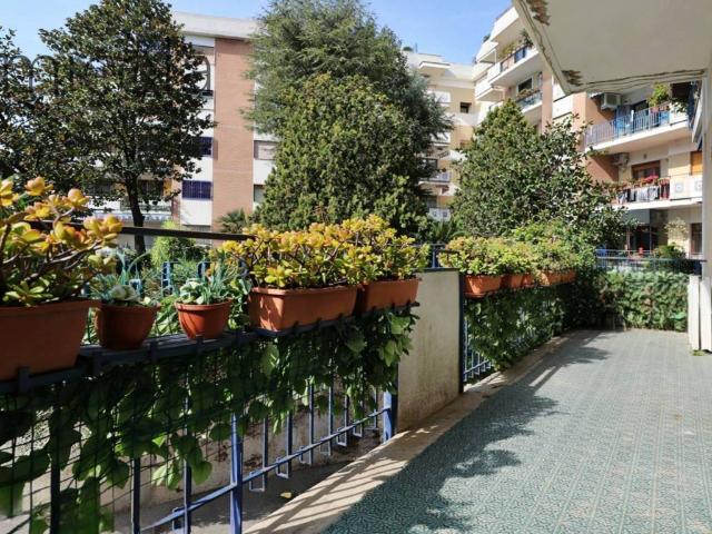 Appartamento in vendita a Portici NA