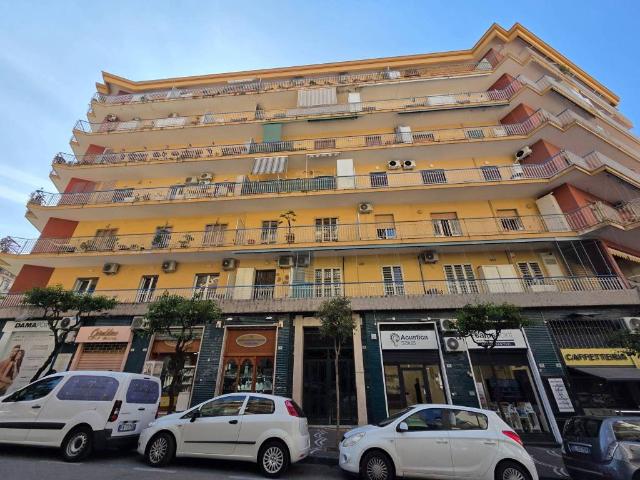 Appartamento in vendita a Portici NA