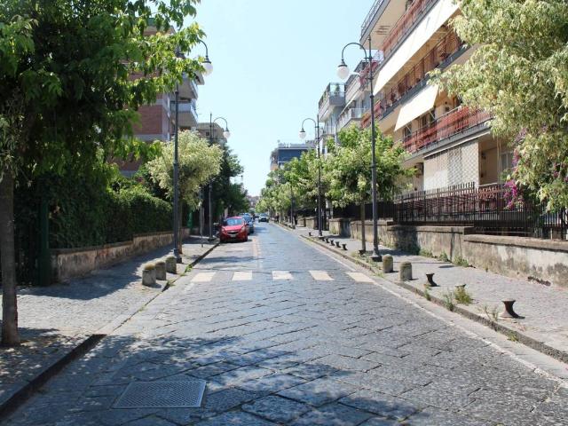 Appartamento in vendita a Portici NA