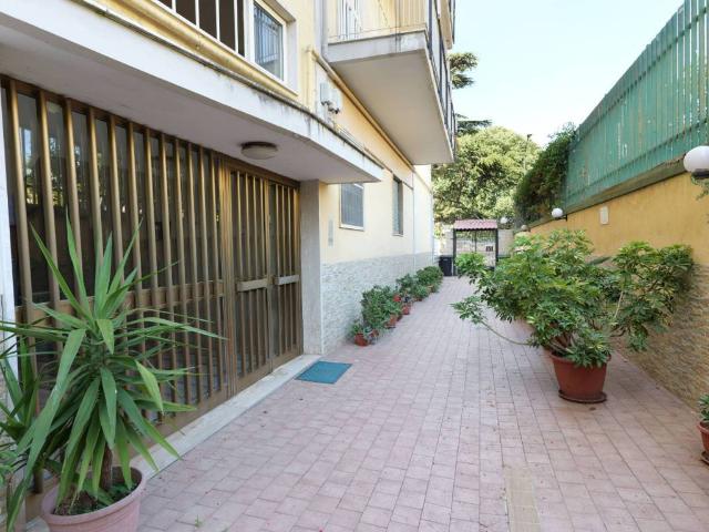 Appartamento in vendita a Portici NA