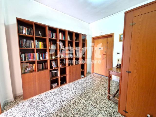 Appartamento in vendita a Portici NA