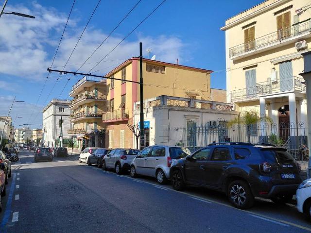 Appartamento in vendita a Portici NA