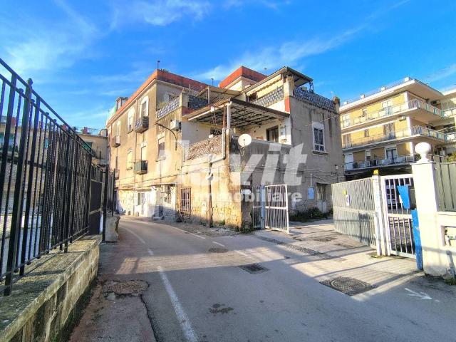 Appartamento in vendita a Portici NA