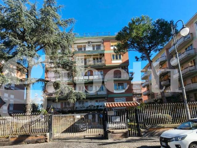 Appartamento in vendita a Portici NA