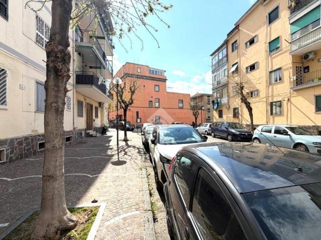 Appartamento in vendita a Portici NA