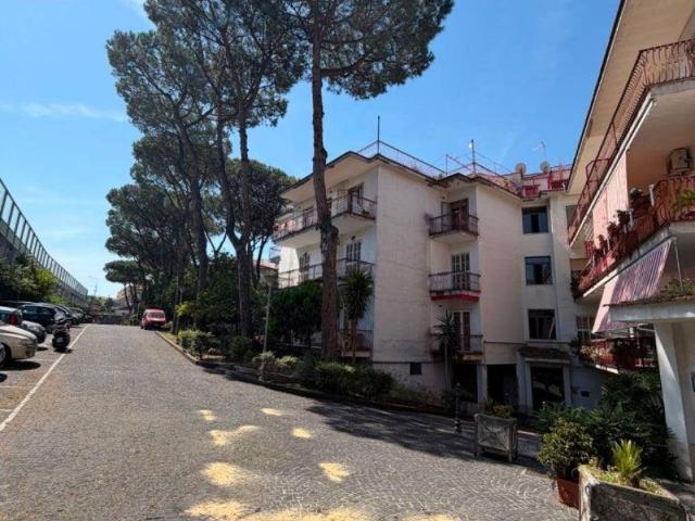Appartamento in vendita a Portici NA