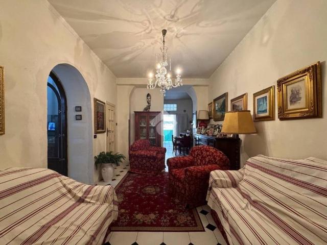 Appartamento in vendita a Portici NA