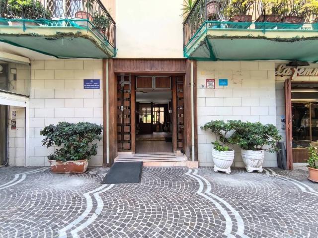 Appartamento in vendita a Portici NA
