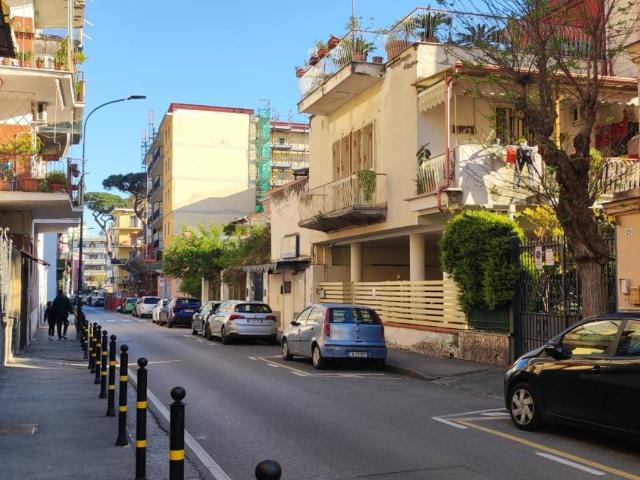 Appartamento in vendita a Portici NA