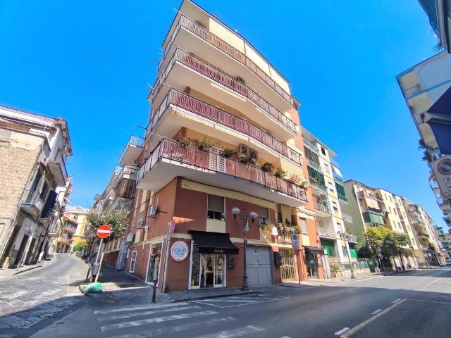 Appartamento in vendita a Portici NA