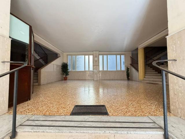 Appartamento in vendita a Portici NA