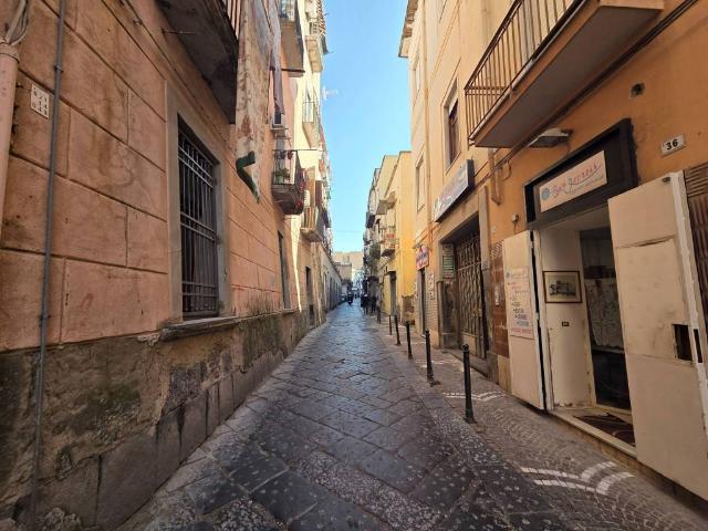 Appartamento in vendita a Portici NA