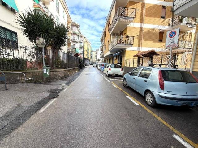 Appartamento in vendita a Portici NA