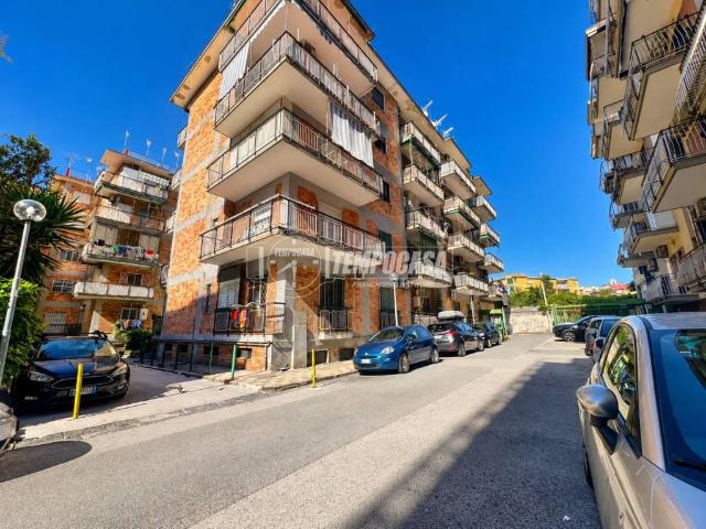 Appartamento in vendita a Portici NA