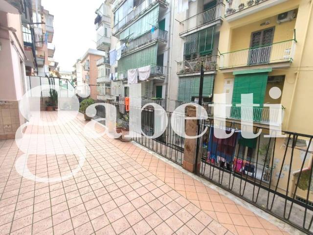 Appartamento in vendita a Portici NA