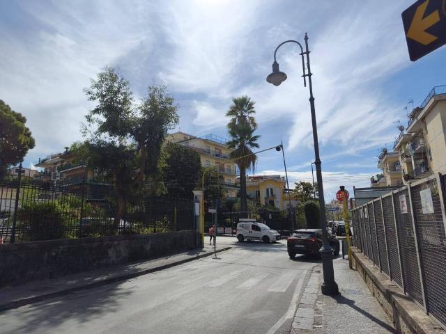 Appartamento in vendita a Portici NA