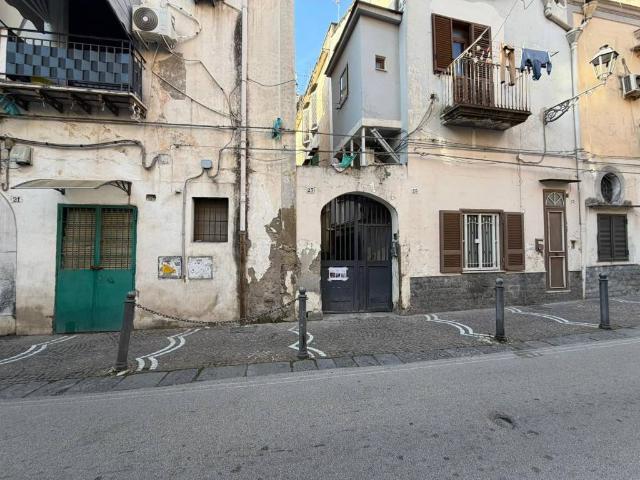 Appartamento in vendita a Portici NA