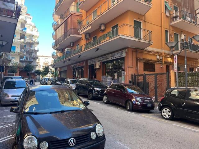 Appartamento in vendita a Portici NA