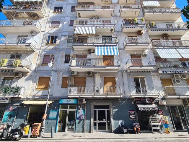 Appartamento in vendita a Portici NA