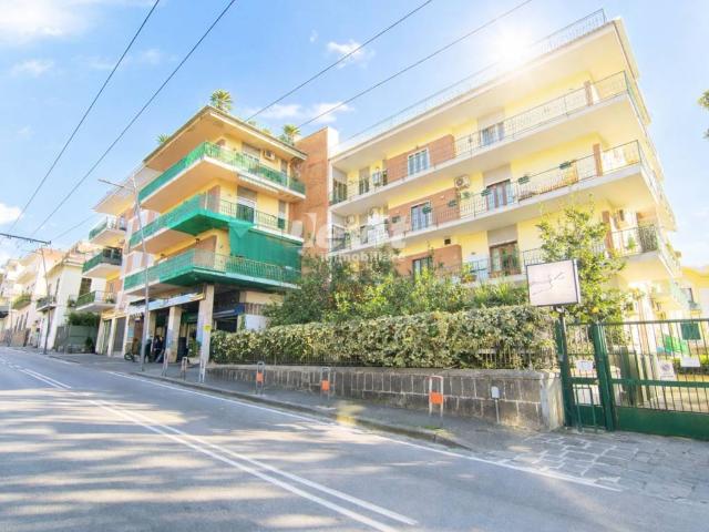 Appartamento in vendita a Portici NA