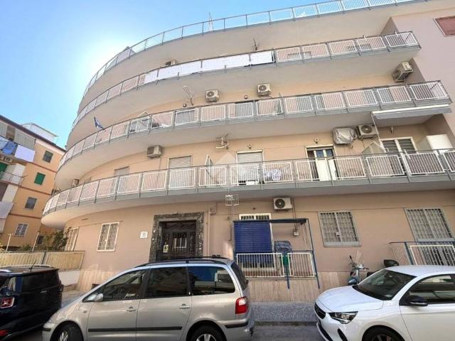 Appartamento in vendita a Portici NA