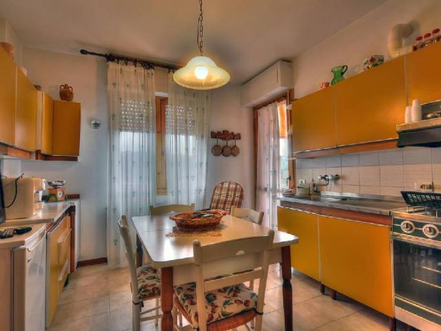 APPARTAMENTO in VENDITA a PORTO AZZURRO CENTRO di 4 vani