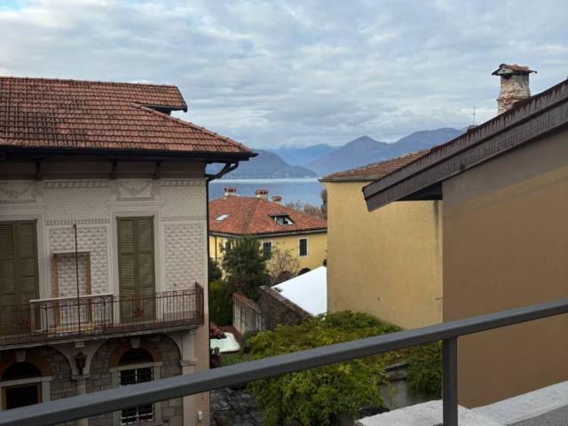 Appartamento in vendita a Porto Valtravaglia VA